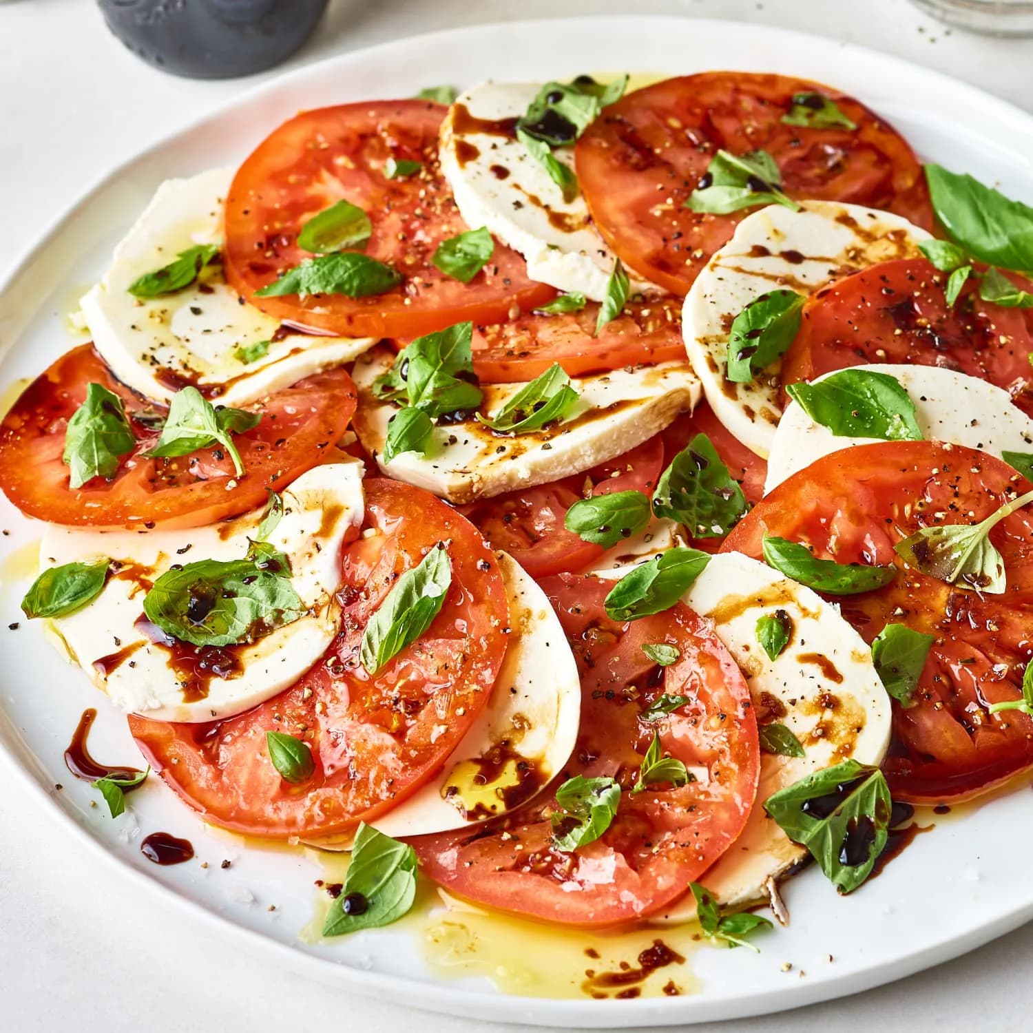 Salate und Caprese